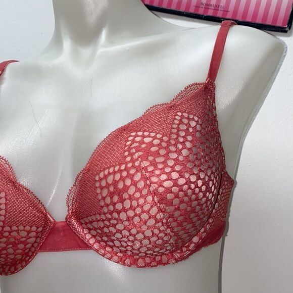 🔥VICTORIA SECRET BRA Very sexy pushup SZ 32D New - Picture 2 of 6